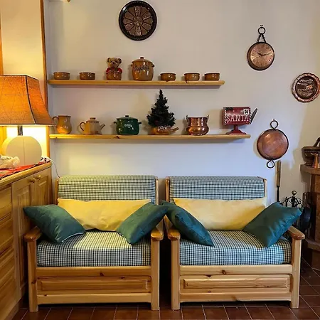 La Casa Di Mosk * קסטל די סנגרו